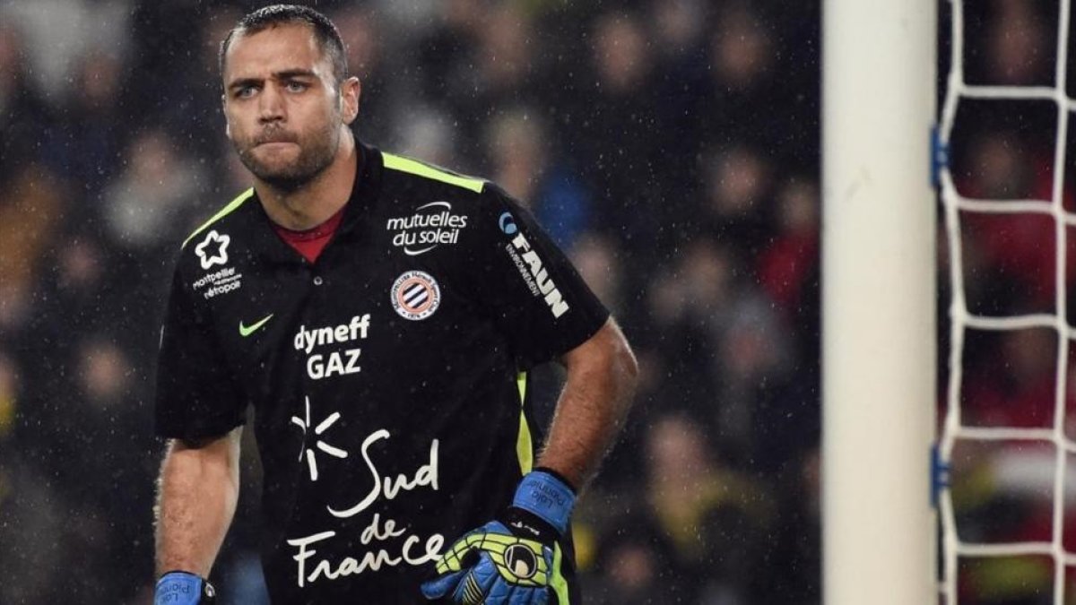 El portero Laurent Pionnier, en un partido del Montpellier.