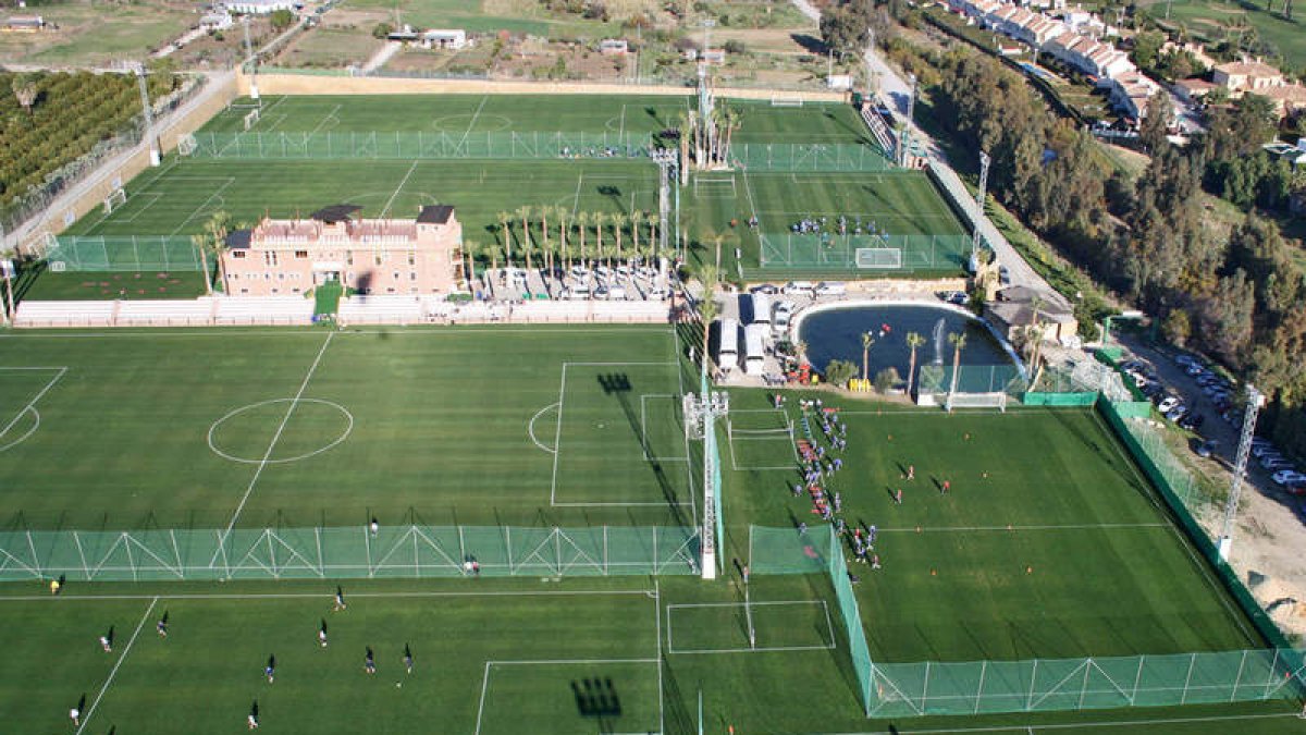 Las instalaciones del Marbella Football Center acogen la fase de ascenso a Segunda. EL DESMARQUE