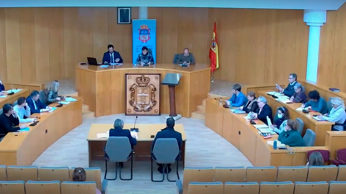 Pleno municipal en el Ayuntamiento de San Andrés. DL.