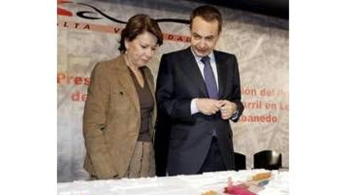 Álvarez y Zapatero presentaron la modificación la pasada semana