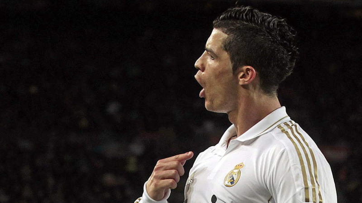 Ronaldo celebra el gol que le marcó al Barça en la Liga.