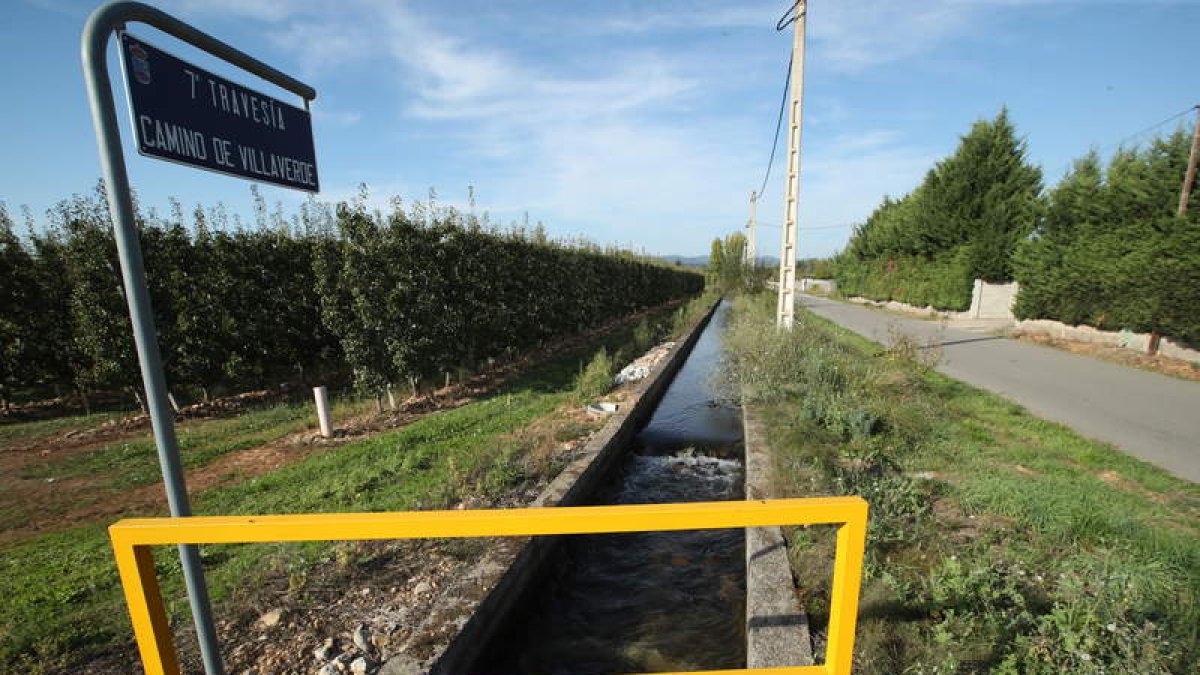 El Canal Bajo del Bierzo. L. DE LA MATA