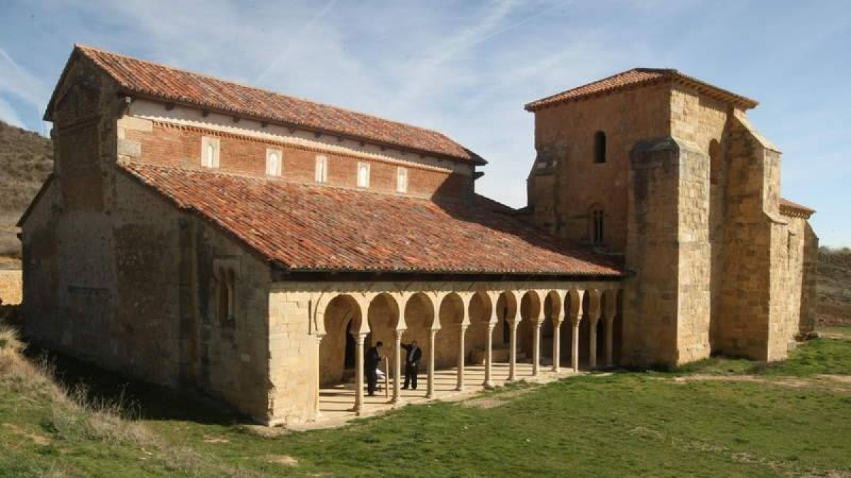 Monasterio de San Miguel de Escalada, monumento emblemático del León medieval.