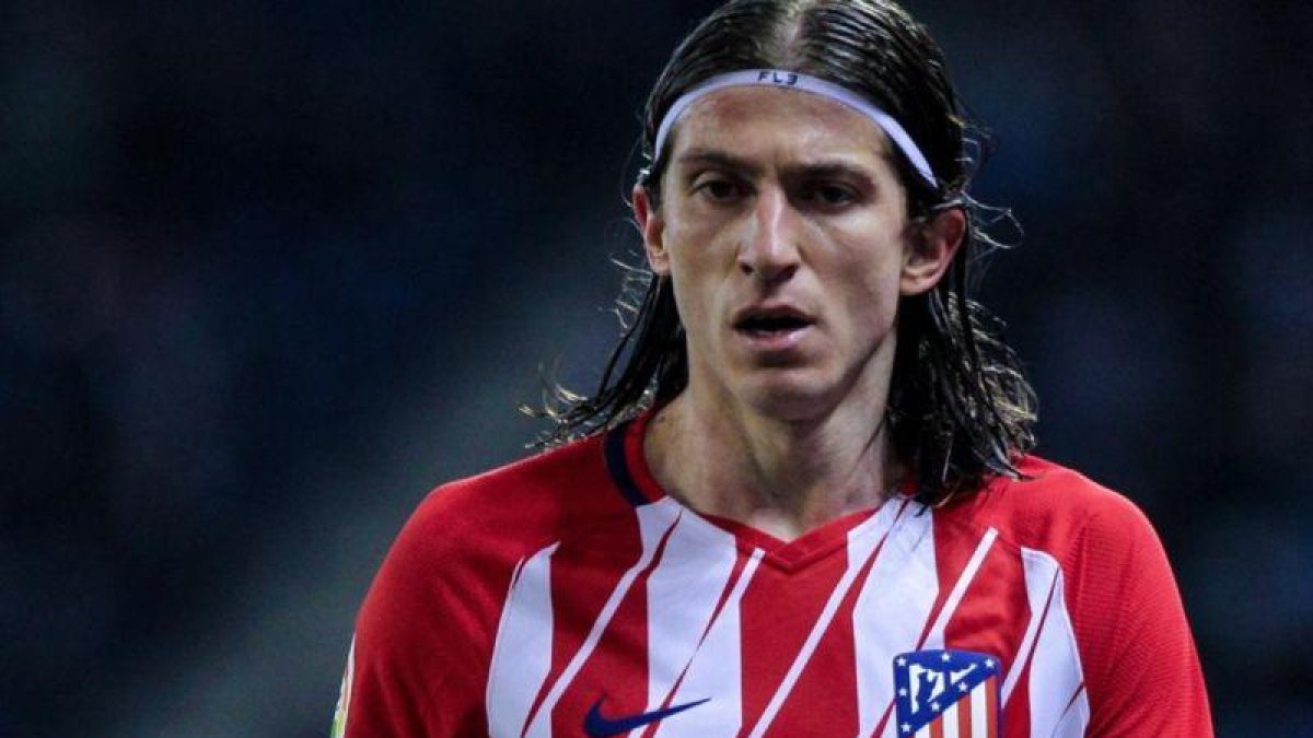 Filipe Luis, molesto con el Atlético de Madrid