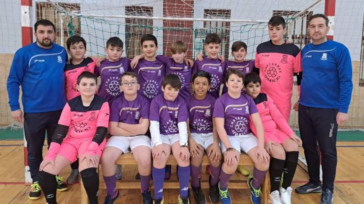 Formación del equipo de La Bañeza FS, subcampeón de la 1ª División Provincial Alevín. DL