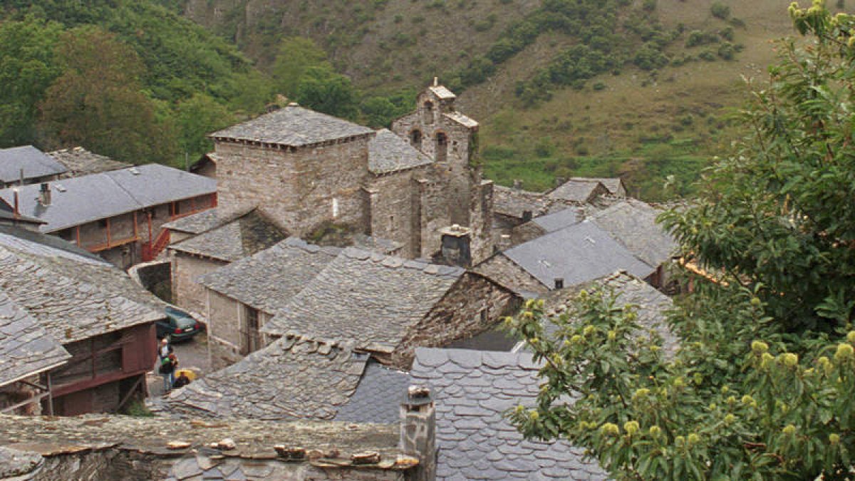 La iglesia de Santiago de Peñalba recibe fondos de Cultura.