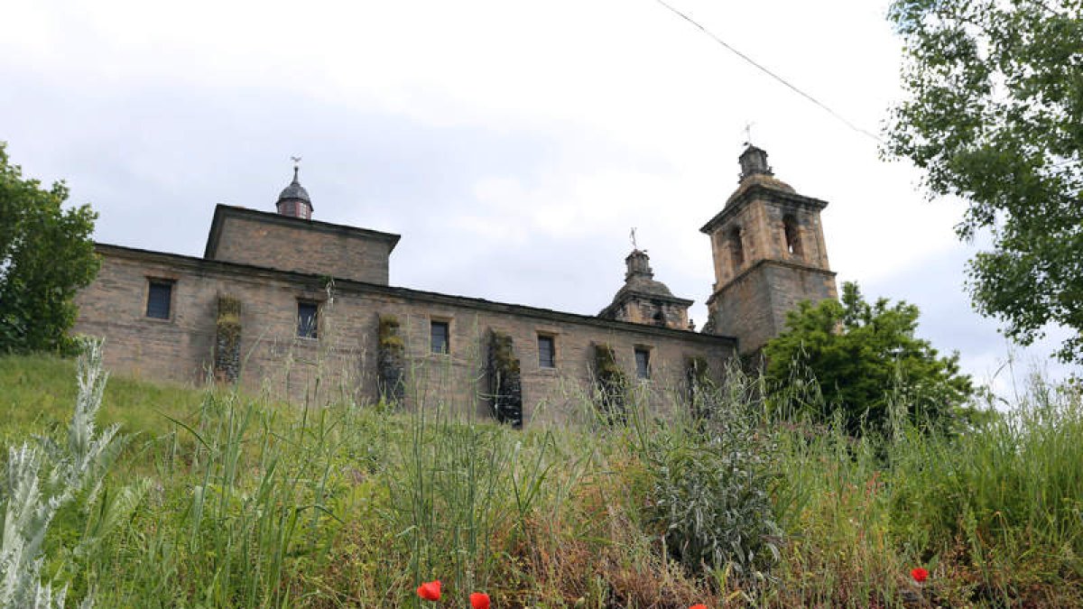 El Monasterio de San Andrés de Vega es, dentro del estilo neoclásico, el más destacado del Bierzo.
