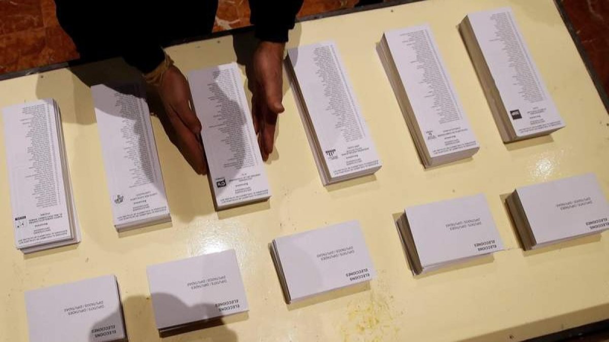 Las papeletas del PSOE de Villablino no constan como archivadas en la Junta Electoral de Ponferrada, según Podemos-IU Laciana. DL