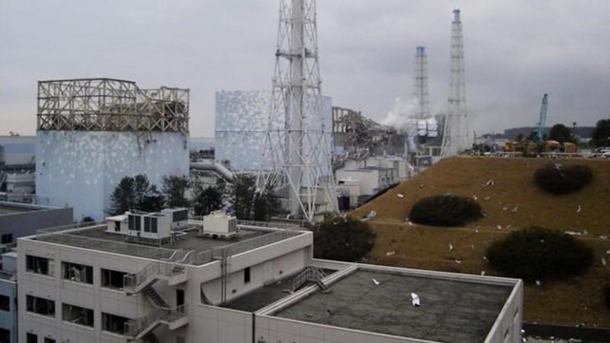 Incendio en uno de los reactores nucleares de Fukushima, en marzo del 2011.