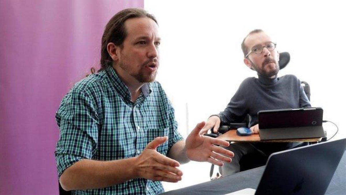 Pablo Iglesias y Pablo Echenique, durante la reunión interna de Unidas Podemos, este sábado.