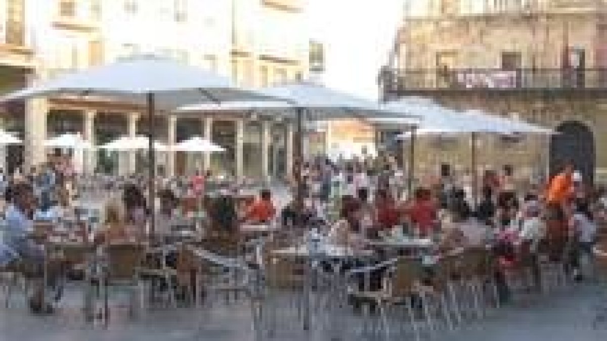 Tras las fiestas de Pamplona, los hosteleros de Castilla y León esperan más afluencia de turistas