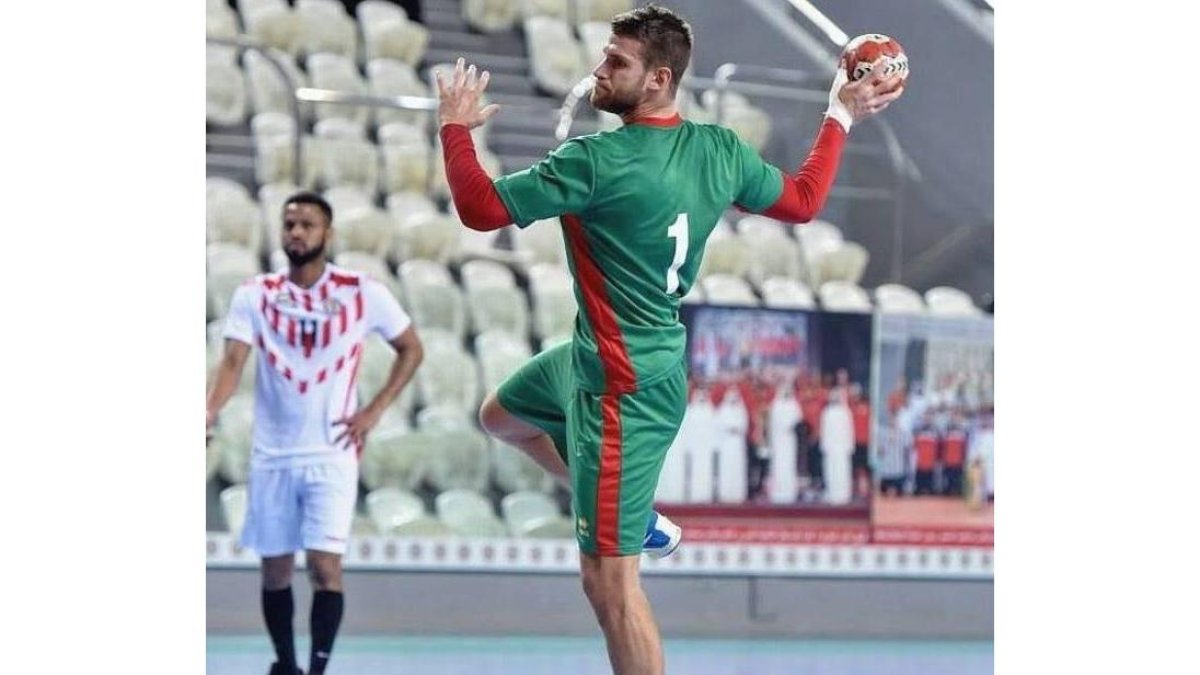 El nuevo jugador marista ha estado en el Estrella Roja y en la liga de Dubai.