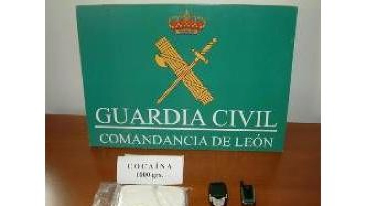 Imagen de la cocaína aprehendida por la Guardia Civil de Villafranca