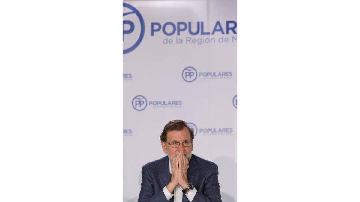 Rajoy, en la Junta Directiva en Murcia. Marcial Guillén