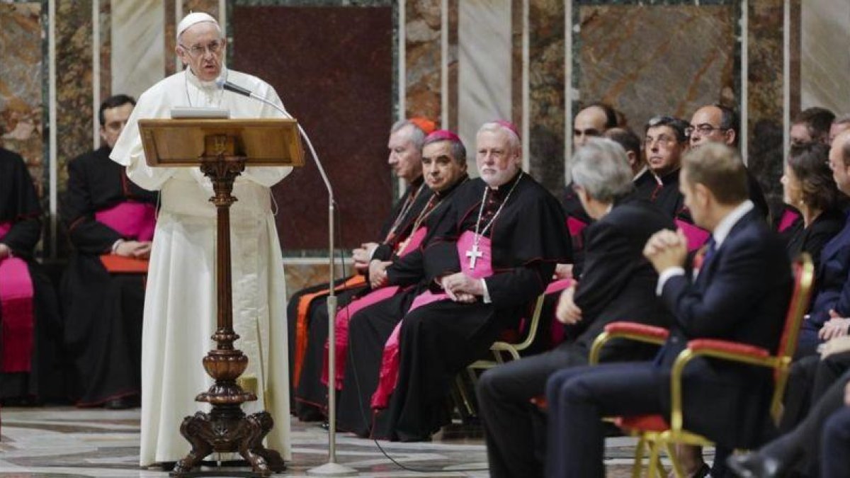 El Papa ofrece un discurso ante los líderes de la UE durante la audiencia en el Vaticano, el 24 de marzo.