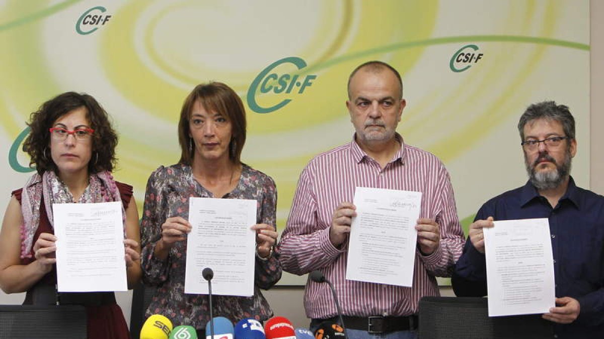 Representantes de CSIF, durante la rueda de prensa.