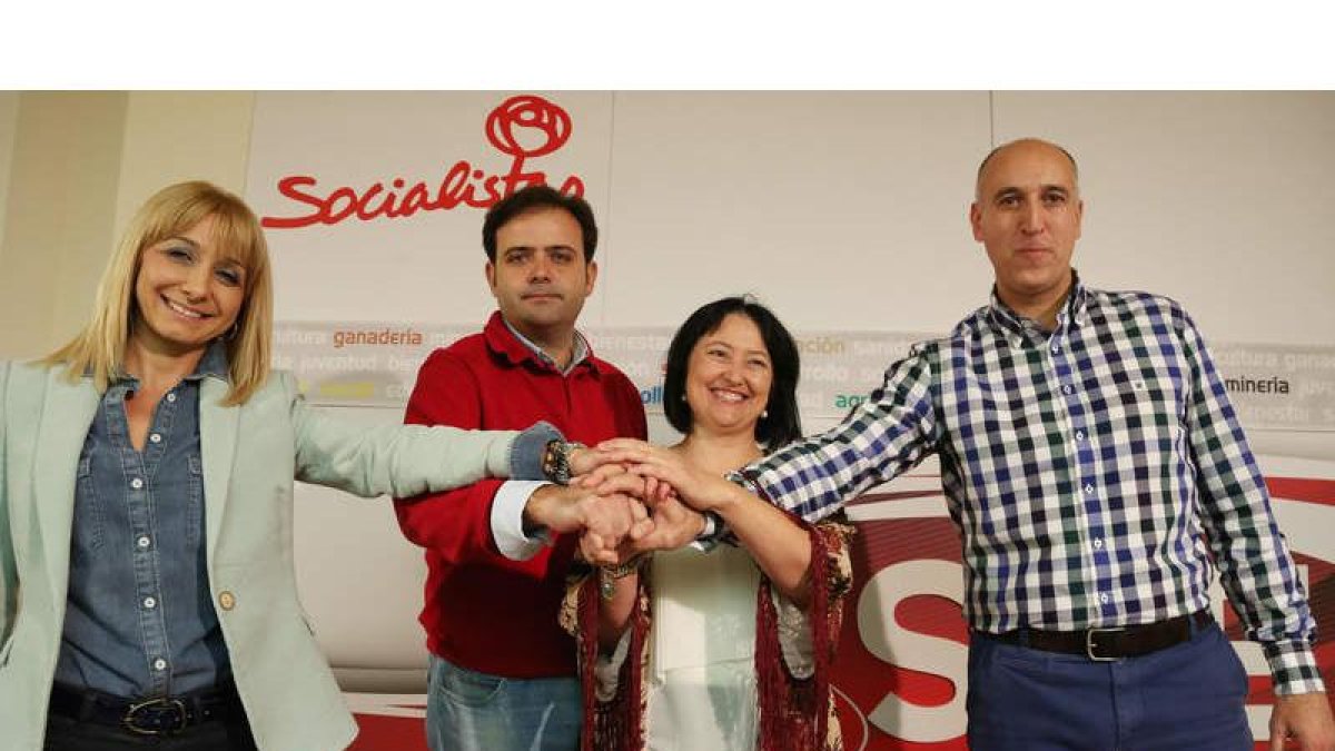 María Eugenia Gancedo, Tino Rodríguez, Ángela Marqués y José Antonio Diez, ayer en el acto de proclamación