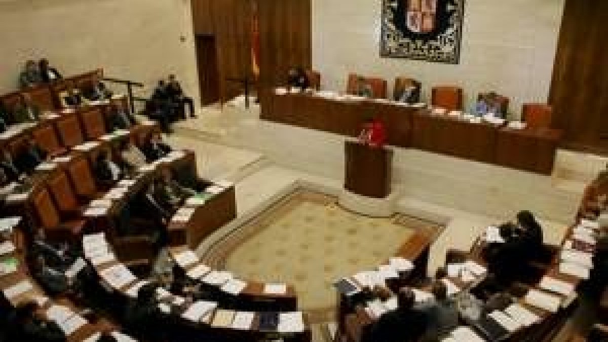 Hoy se debate en las Cortes de Fuensaldaña el proyecto de reforma del Estatuto de Autonomía