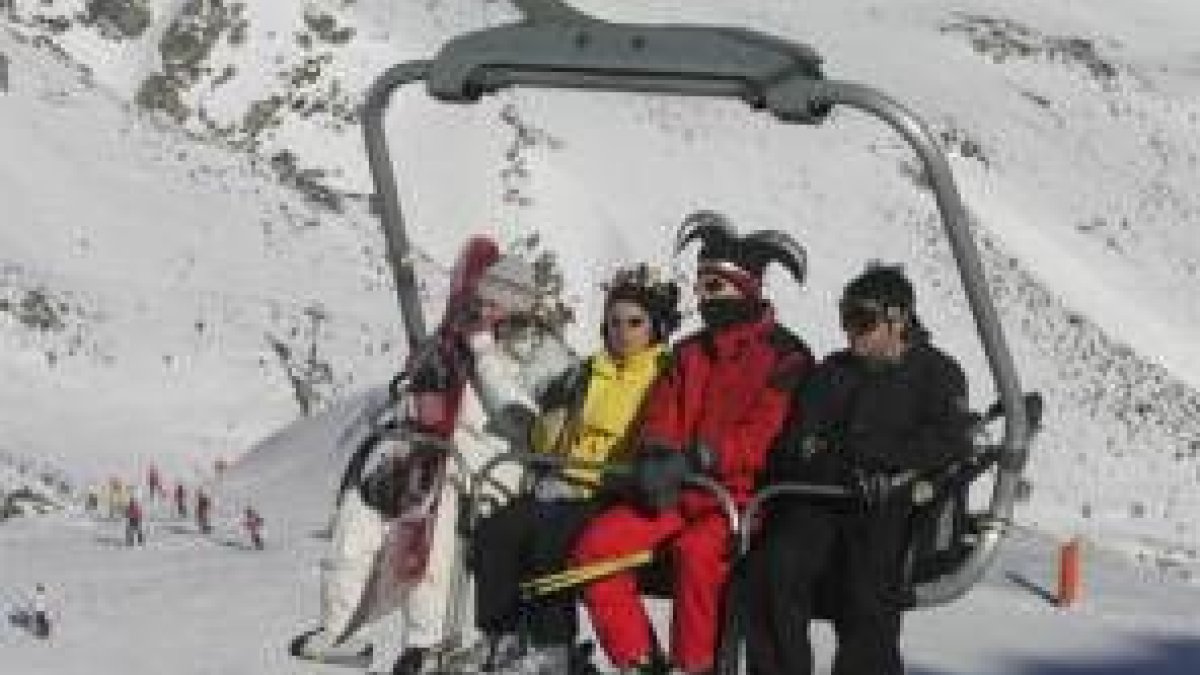 La cifra de esquiadores en San Isidro será notable hoy, coincidiendo con la fiesta