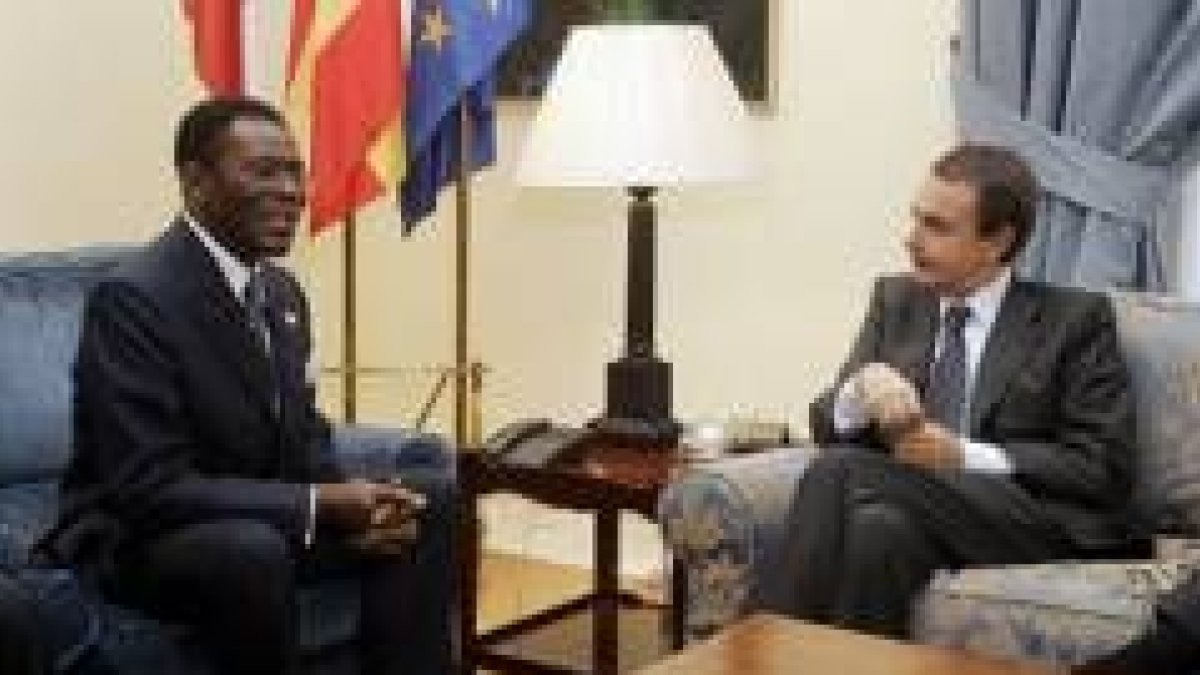 El dictador Obiang Ngema, durante su entrevista con el presidente del Gobierno Rodríguez Zapatero