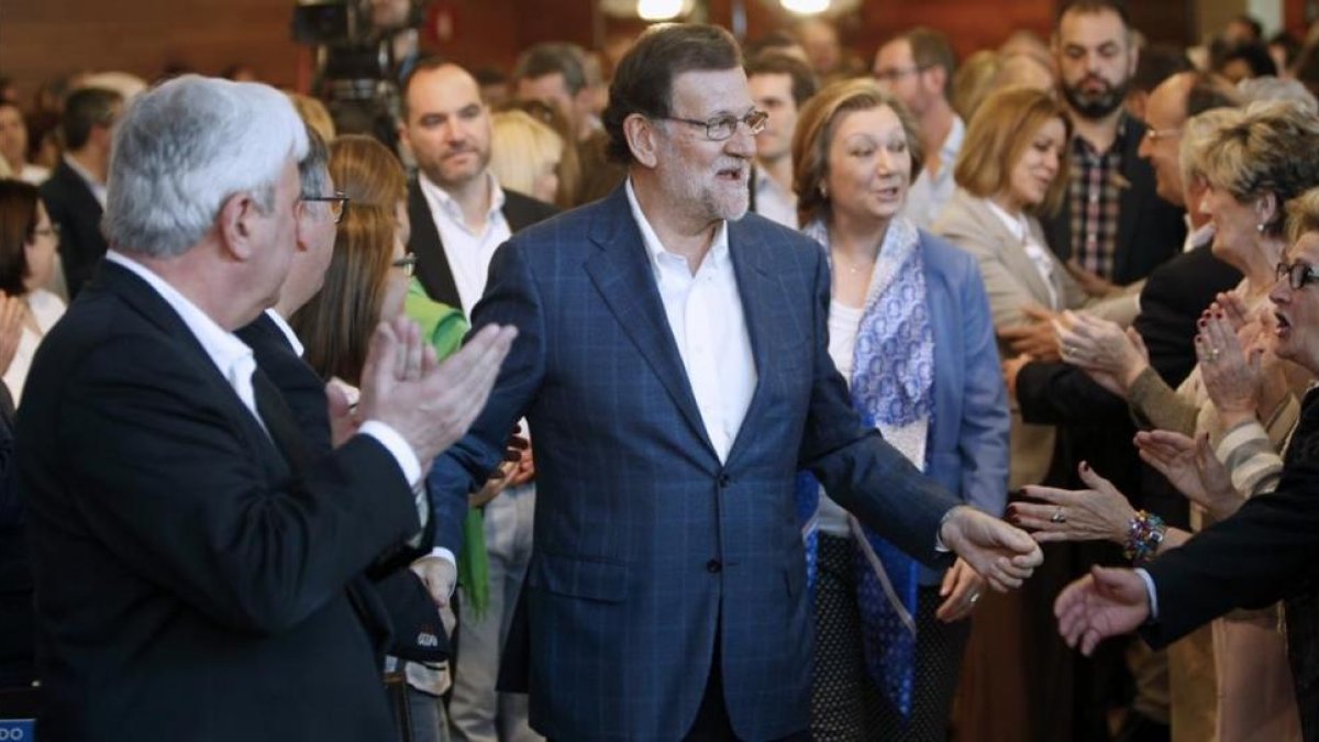 El líder del PP, Mariano Rajoy, en una convención sobre educación de su partido este sábado en Zaragoza.