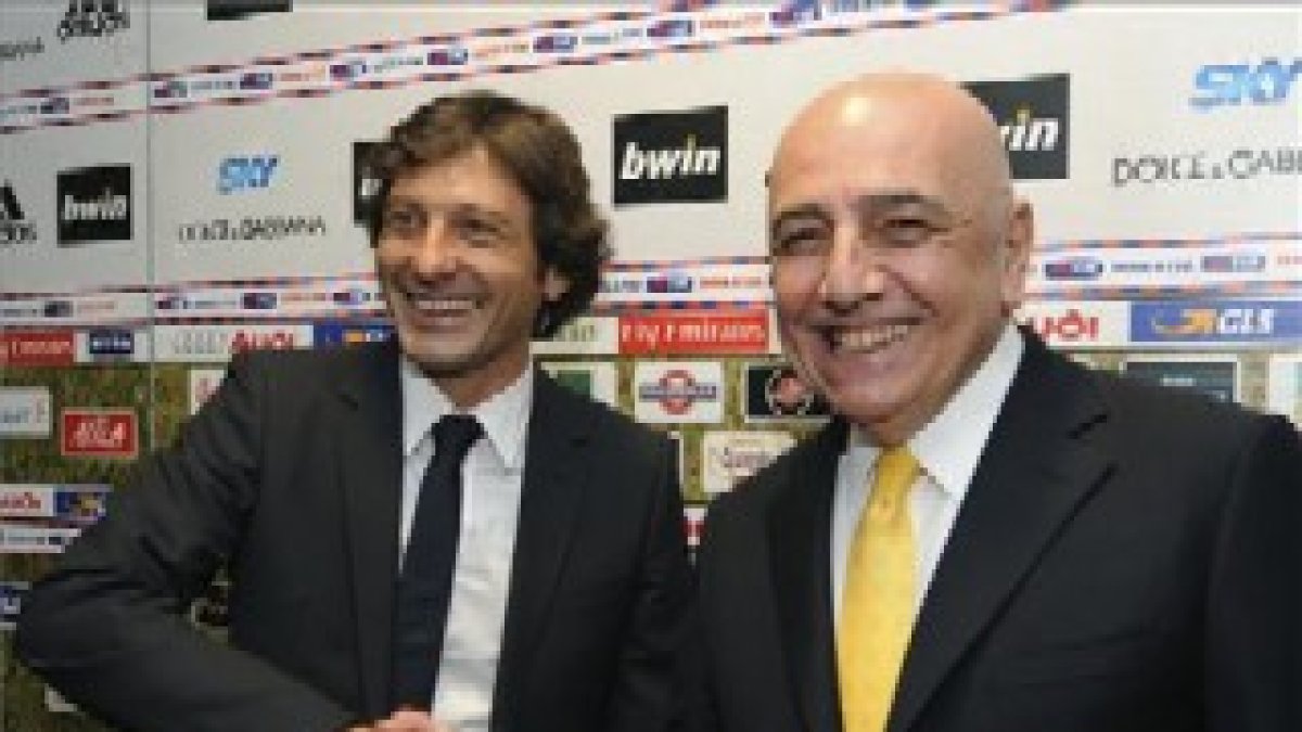 Galliani, ayer, durante la presentación del nuevo entrenador del Milan, Leonardo.
