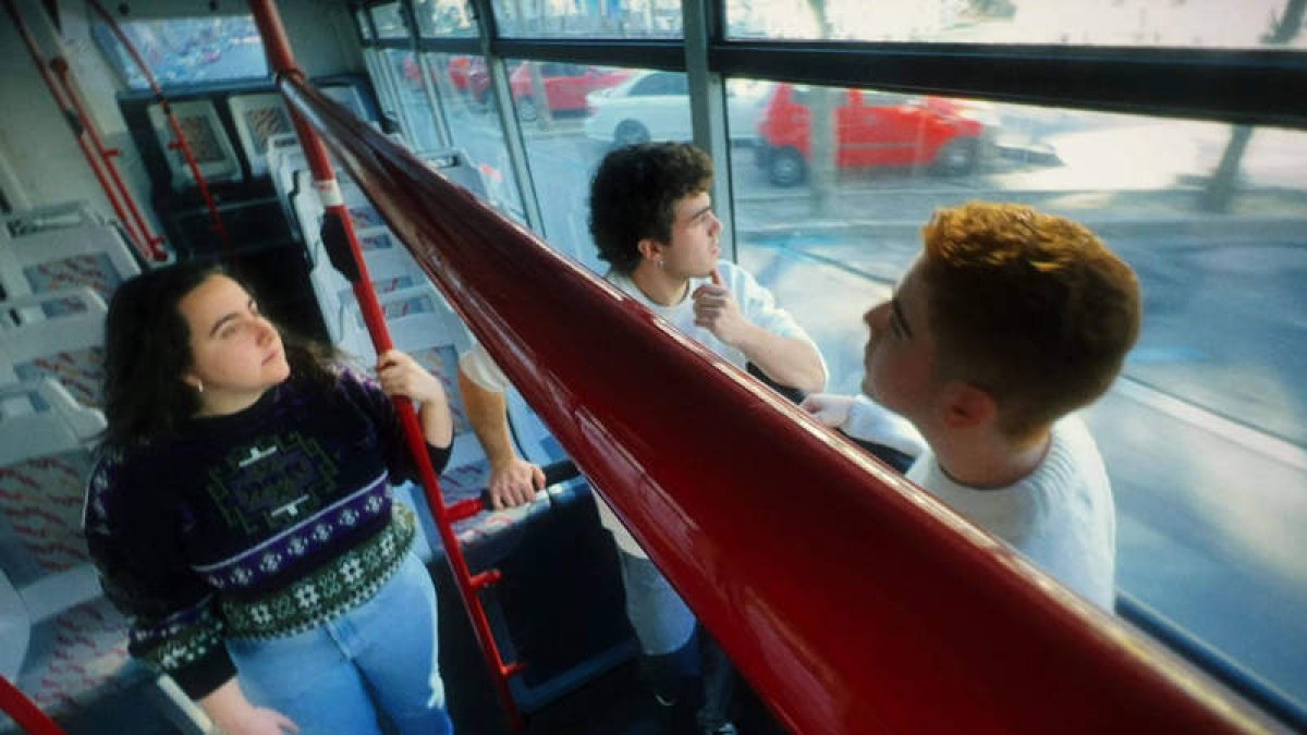 Fragmento del videoclip de la canción ‘Mi Crush Del Autobús’ .  SANTI CAPUZ