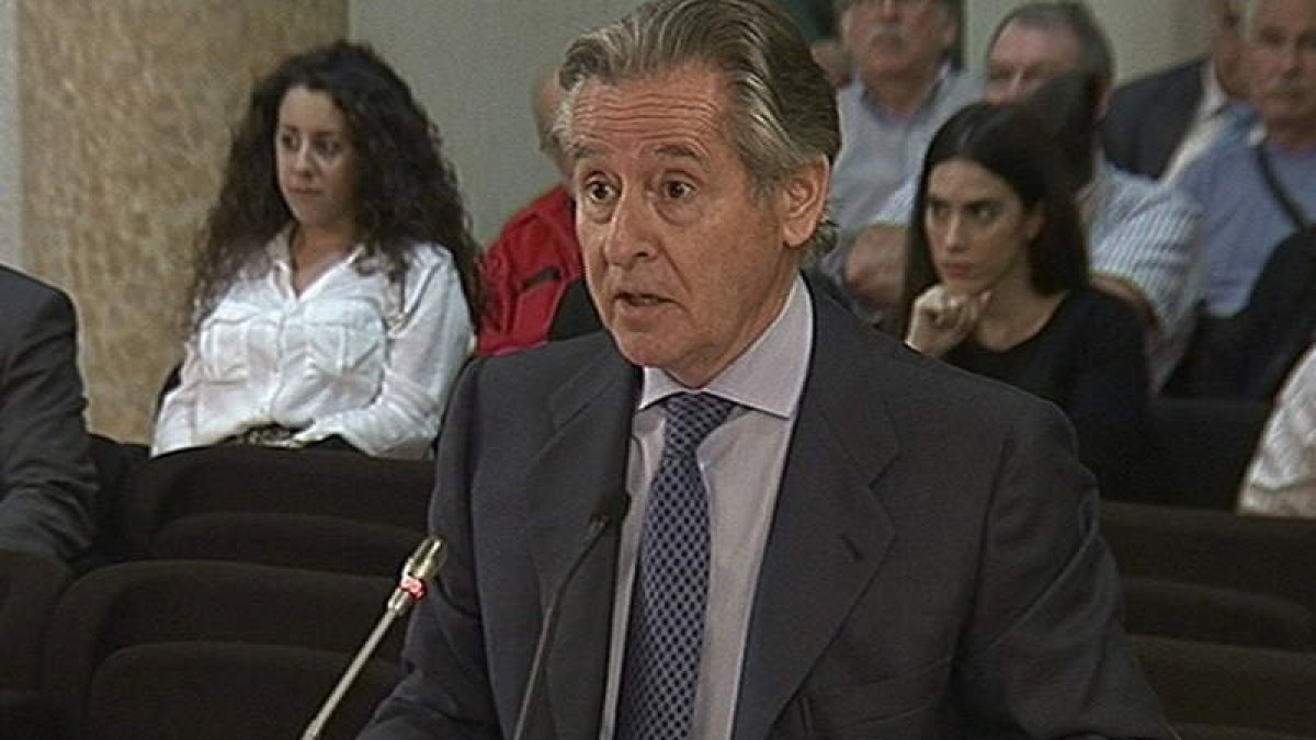 Imagen de televisión del ex presidente de Caja Madrid durante su declaración como testigo.