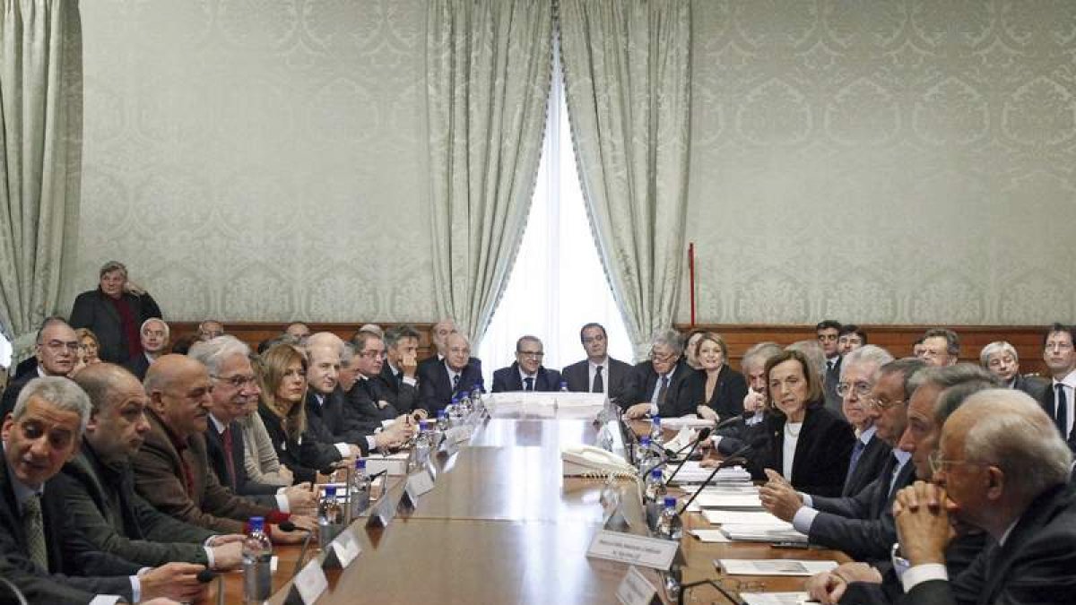Consejo de Ministros celebrado en Roma para aprobar el plan de ajuste del primer ministro.