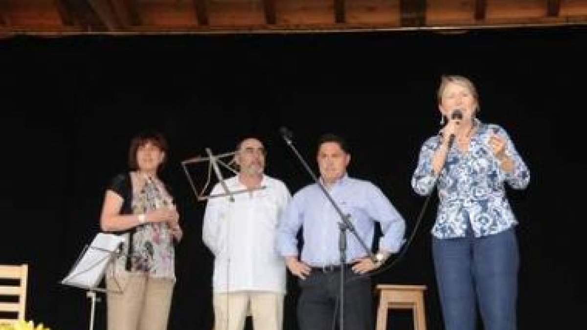 Carmen González, Pedro Trapiello y Marcos Martínez en la presentación.