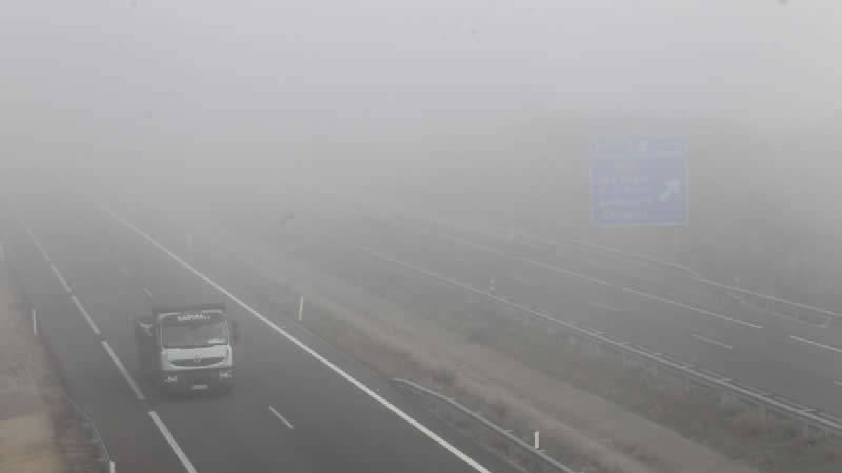 Niebla en el puerto del Manzanal.