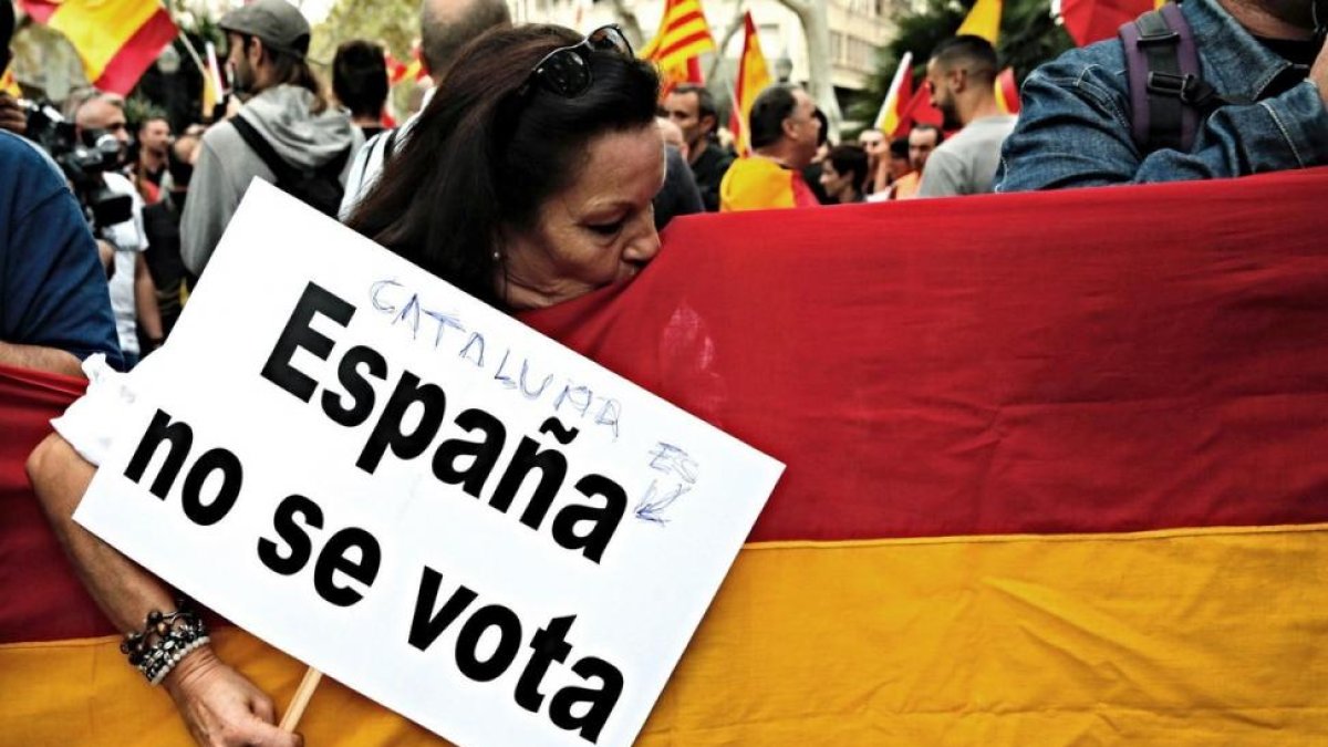 Imagen de la manifestación convocada por Movimiento Cívico de España y Catalanes en septiembre 2017.