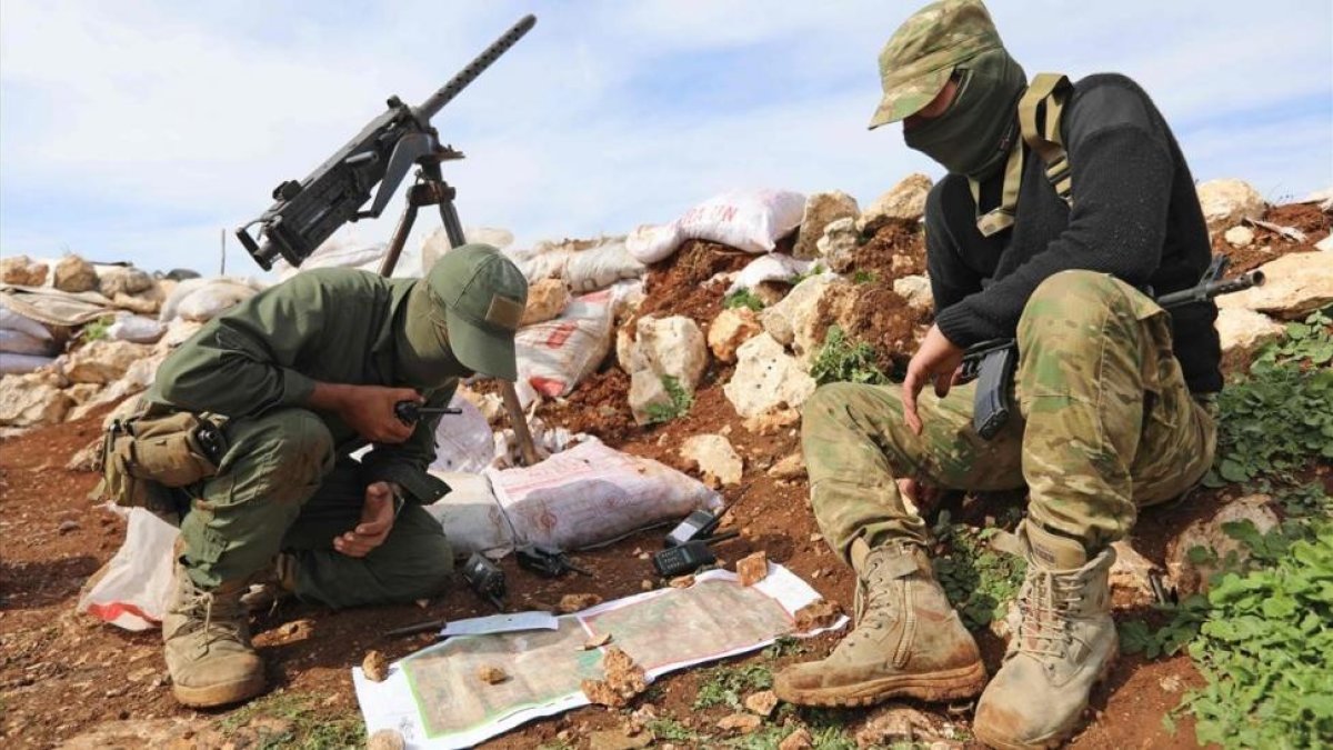 Milicianos del Ejército Libre Sirio, aliado de Turquía, cerca de Salwah, en Afrín.