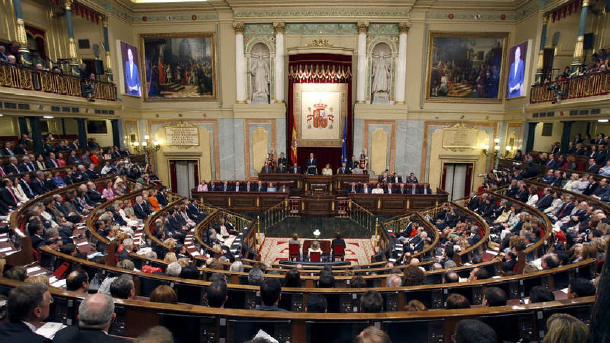 Vista general del hemiciclo del Congreso de los Diputados, en una imagen de archivo. PACO CAMPOS