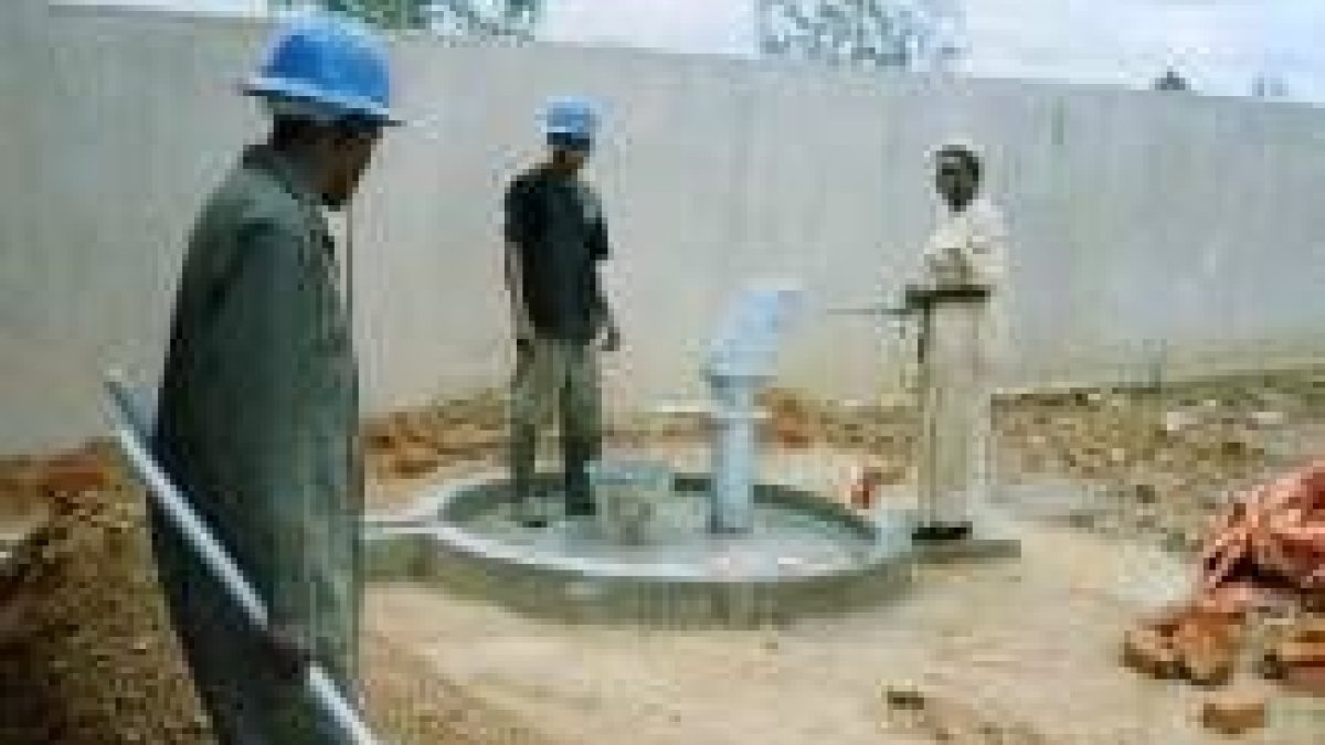 La construcción del pozo en el Congo ha permitido abastecer de agua potable a más de 2.000 personas