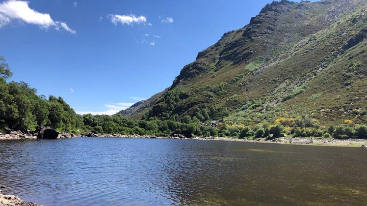 El lago de La Baña. JAD