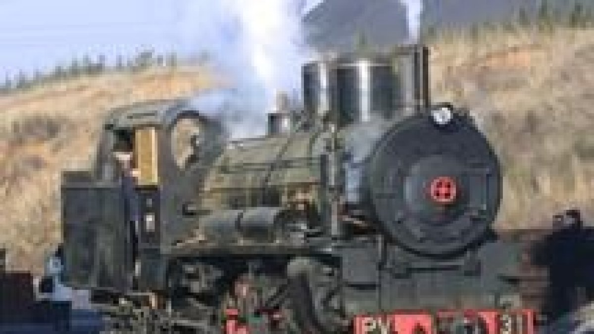 Amigos del Ferrocarril del Bierzo tiene maquinistas que están dispuestos a conducir la locomotora 31