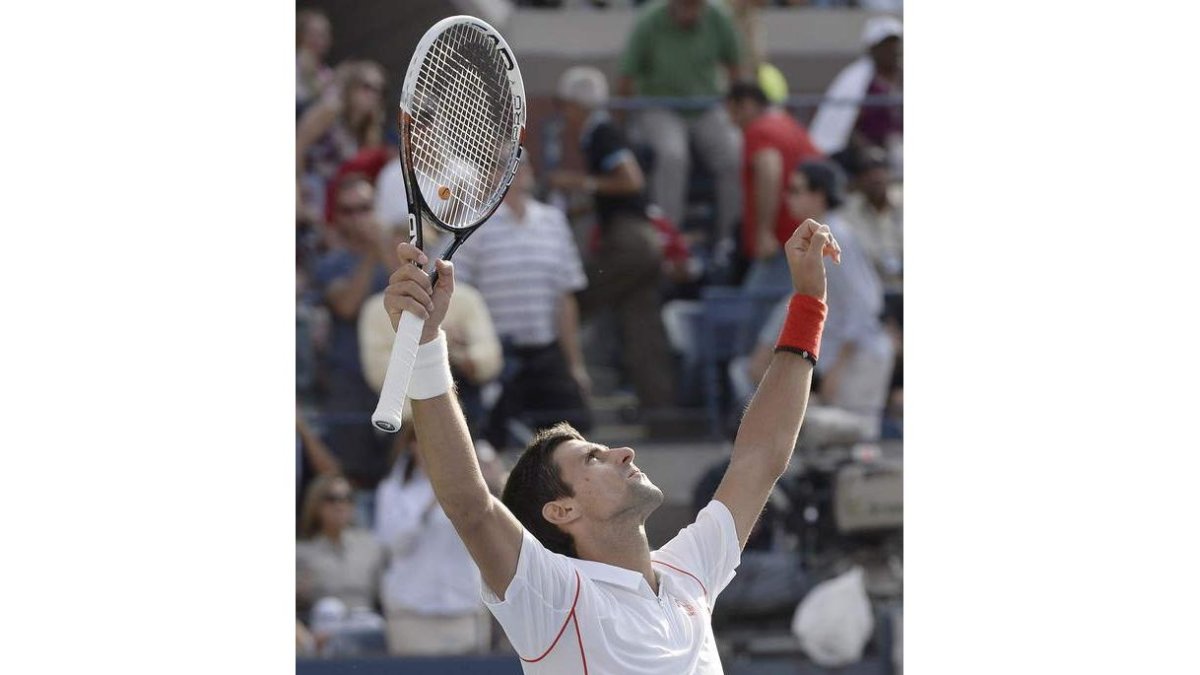 Djokovic celebra su sufrido triunfo frente a Wrawrinka.