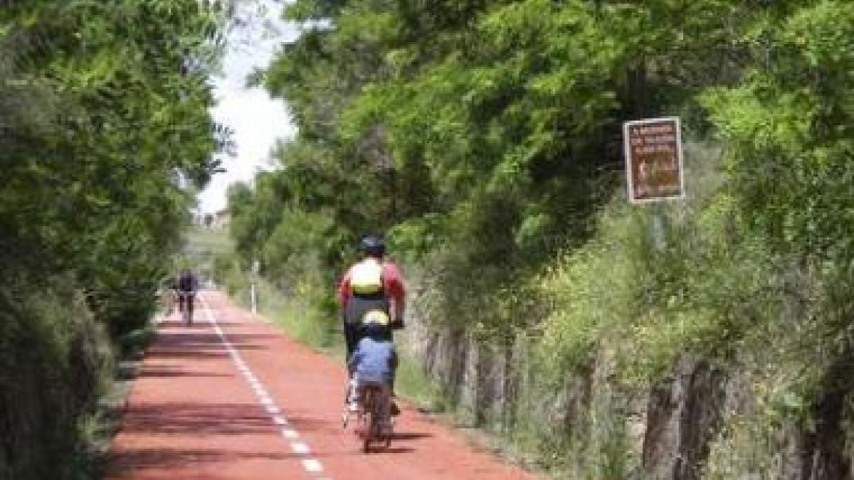 Los municipios están poniendo en marcha museos y observatorios dentro de los itinerarios.