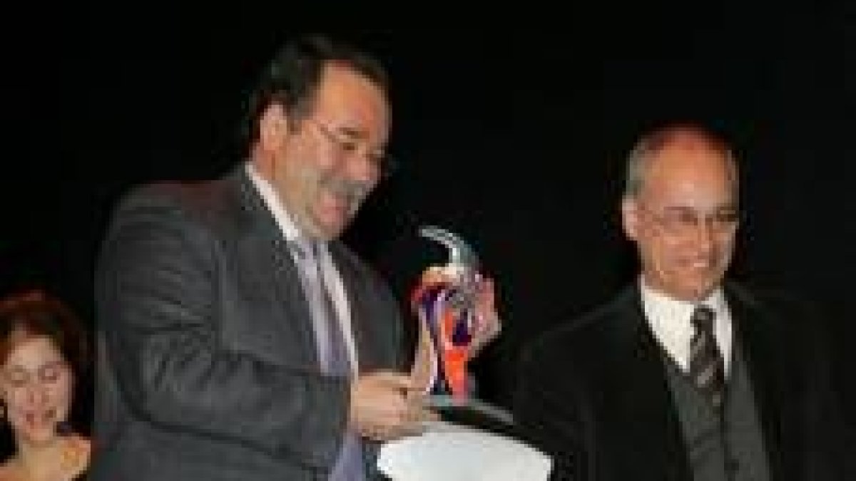 Luis Tosar agradeció el premio y se sintió embajador gallego