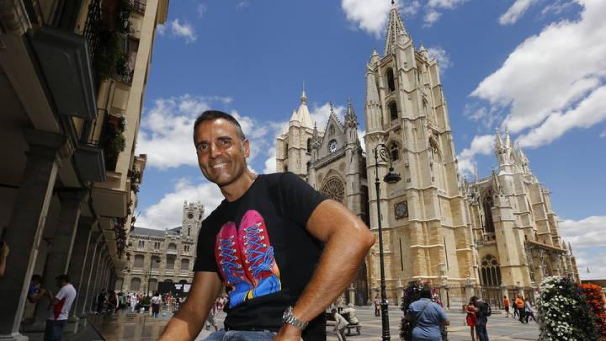 El hermano de Carmen Lomana, Rafael, será el número 1 de Voz por Albacete