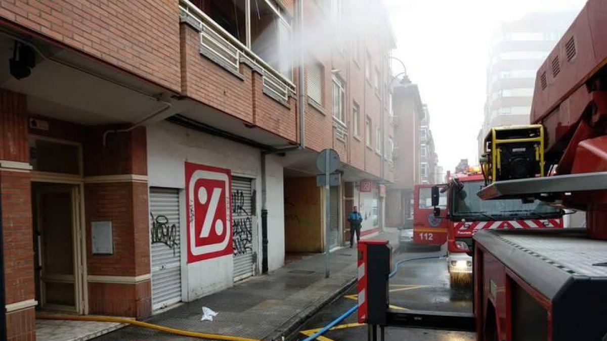 Los Bomberos de León sofocaron rápidamente el incendio