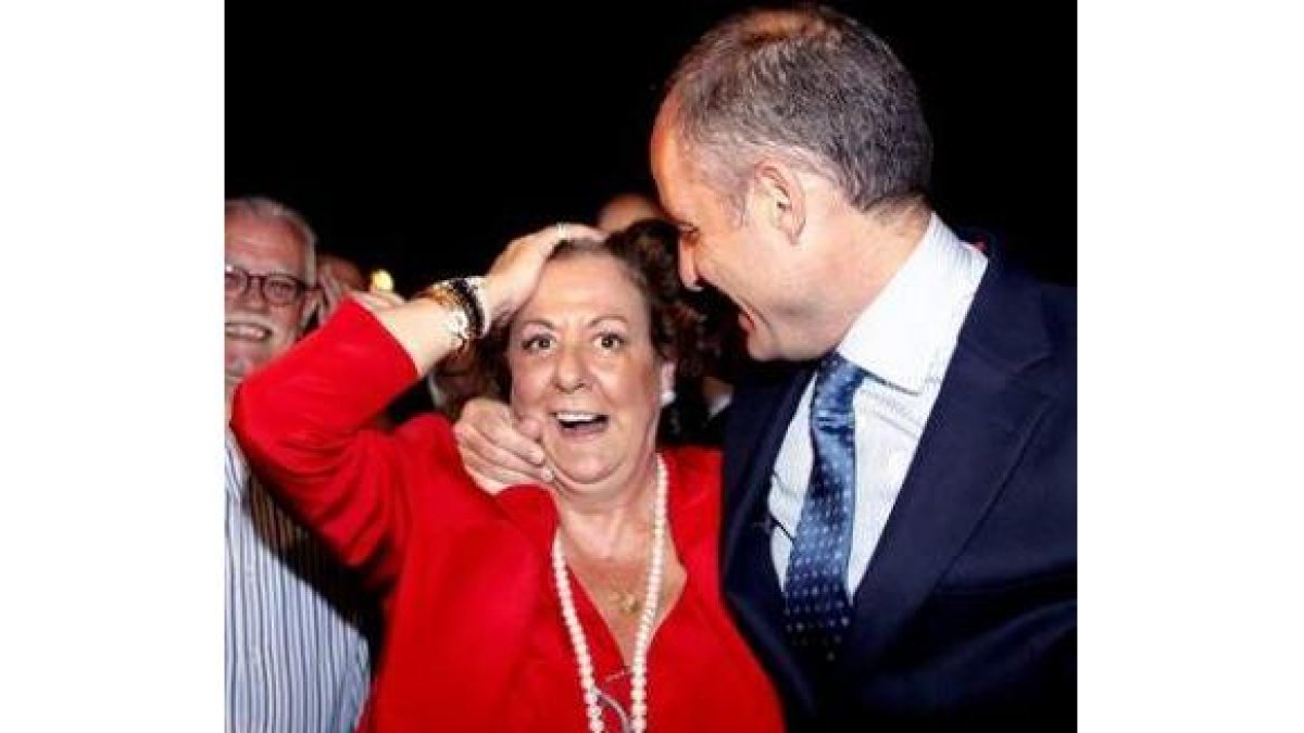 La alcaldesa Rita Barberá y Francisco Camps.