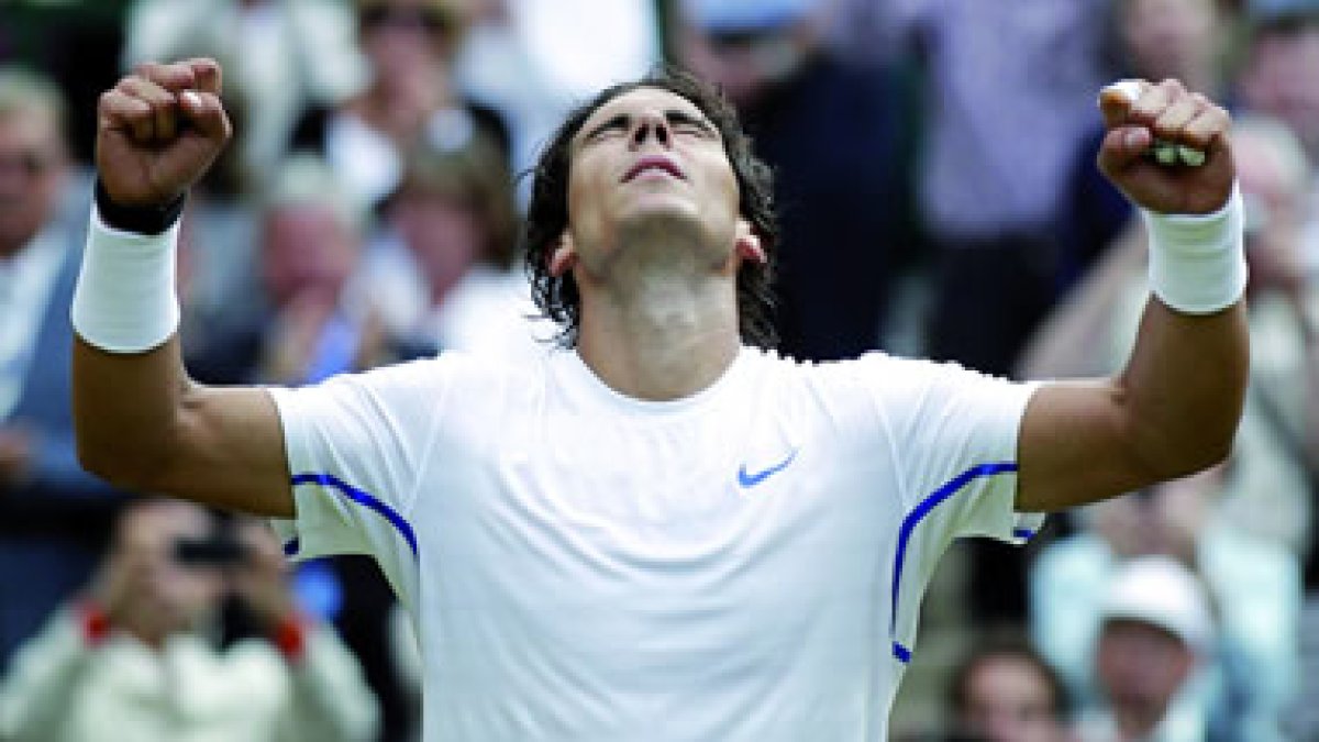 El tenista español Rafael Nadal celebra su victoria ante el británico Andy Murray.
