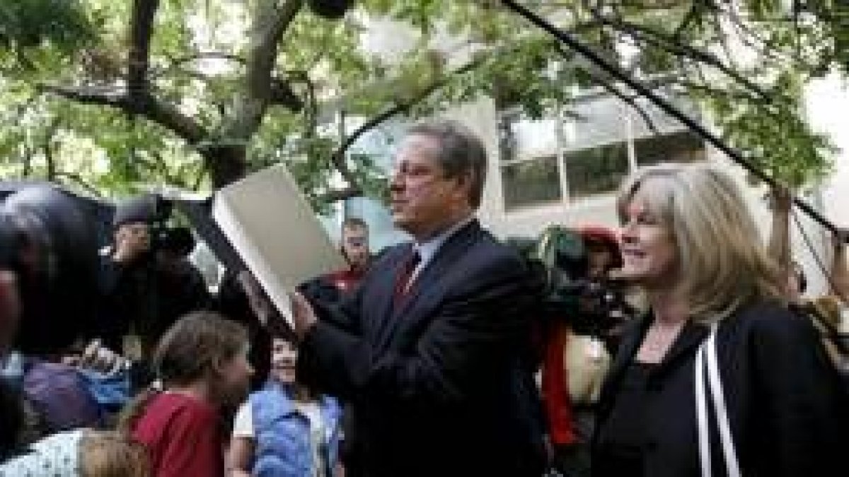 Al Gore, ayer, junto a su mujer en Tenesee