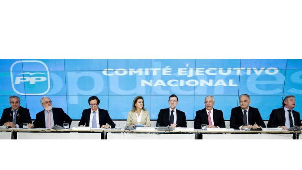 Directivos del PP durante la reunión de ayer del Comité Ejecutivo Nacional de la formación política que preside Mariano Rajoy.