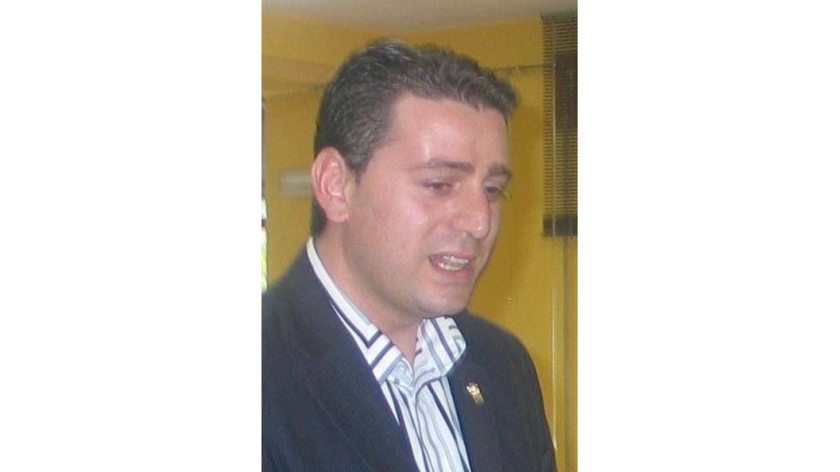 El alcalde de Cacabelos, José Manuel Sánchez