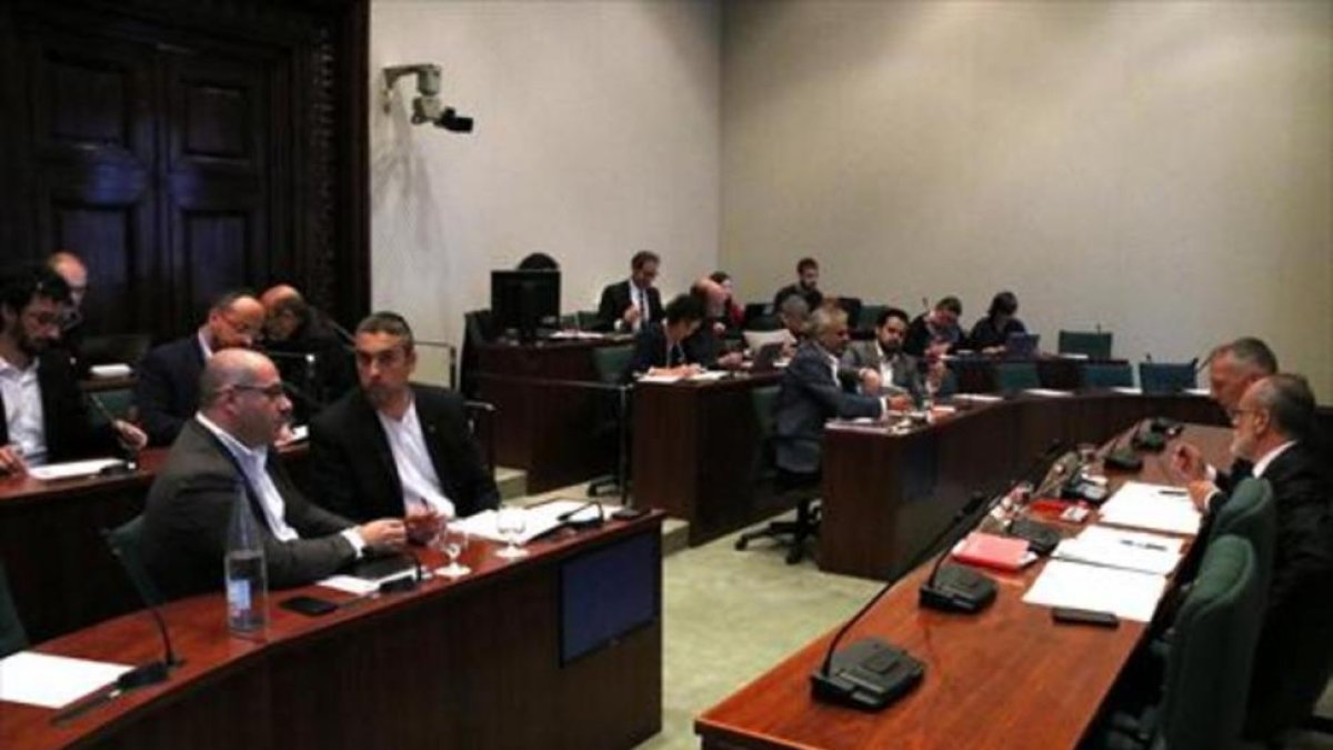 La comisión de investigación sobre el 'caso Vidal' en el Parlament.