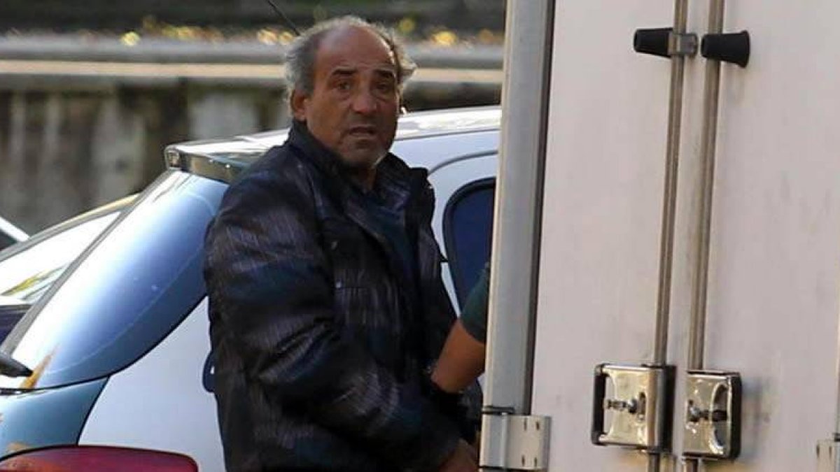 El autor confeso del crimen, Manuel Dos Anjos, en noviembre de 2012, tras declarar ante el juez.