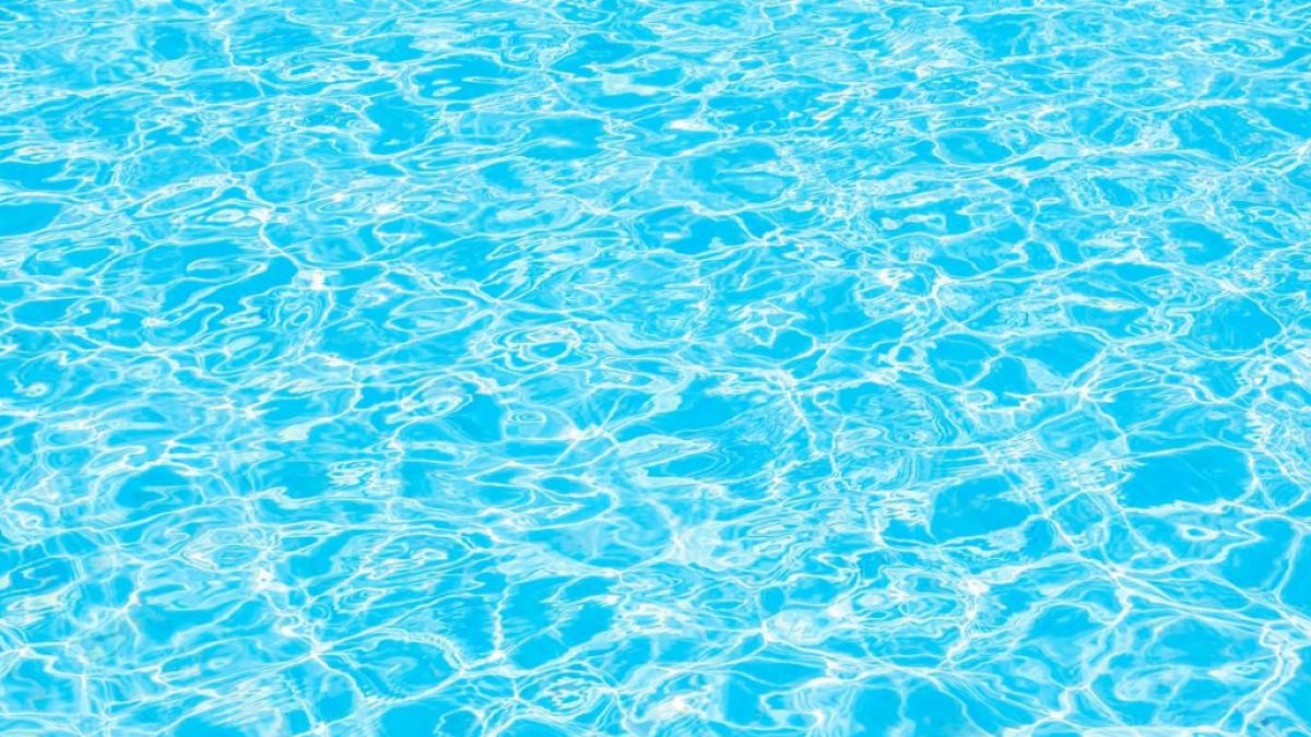 5 Trucos para preparar fácilmente la piscina en León para este verano